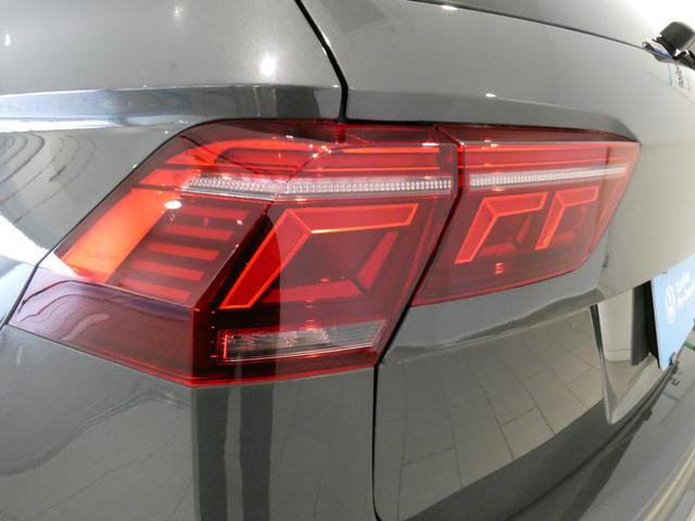 ティグアン TSI エレガンス アダクティブクルーズコントロール サラウンドビューカメラ レーンキープアシスト 電動テールゲート ETC2.0 禁煙 衝突軽減ブレーキ シートヒーター ワンオーナー LED(13枚目)