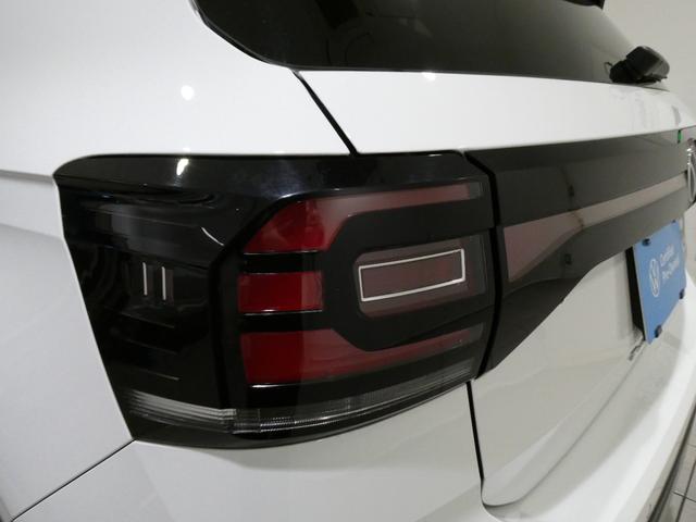 Ｔ－クロス ＴＳＩ　スタイル　シティエマージェンシーブレーキ　ブルートゥース　ＵＳＢ　ＬＥＤ　スマートキー　ナビ　アダクティブクルーズコントロール　ワンオーナ　ＥＴＣ２．０　Ｂカメラ　禁煙　ルーフレール　電動格納ミラー　ＡＢＳ（13枚目）