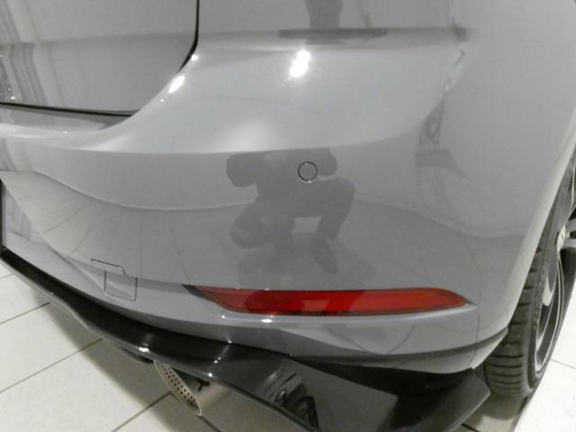 ゴルフＧＴＩ ＴＣＲ　禁煙　Ｂカメ　Ｂｌｕｅｔｏｏｔｈ　ＬＥＤヘッド　ＤＶＤ　フルセグＴＶ　ナビＴＶ　ＡＢＳ　ＥＳＣ　ＥＴＣ２．０　クリアランスソナー　スマートキー　アダプティブクルーズ　オートエアコン　パーキングアシスト（11枚目）