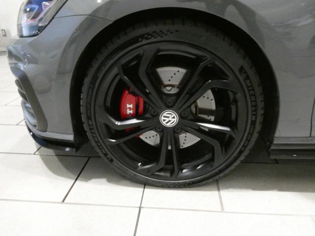 ゴルフＧＴＩ ＴＣＲ　禁煙　Ｂカメ　Ｂｌｕｅｔｏｏｔｈ　ＬＥＤヘッド　ＤＶＤ　フルセグＴＶ　ナビＴＶ　ＡＢＳ　ＥＳＣ　ＥＴＣ２．０　クリアランスソナー　スマートキー　アダプティブクルーズ　オートエアコン　パーキングアシスト（14枚目）