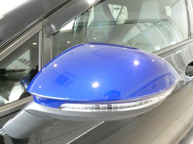 ゴルフＲ ２０イヤーズ　４ＷＤ　ＬＥＤヘッドライト　ワンオーナー　シートヒーター　オートクルーズコントロール　スマートキー　パワーシート　パークアシスト　フルセグＴＶ　衝突被害軽減システム　黒革シート（16枚目）