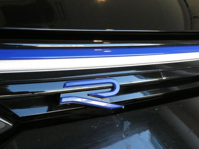 ゴルフＲ ２０イヤーズ　４ＷＤ　ＬＥＤヘッドライト　ワンオーナー　シートヒーター　オートクルーズコントロール　スマートキー　パワーシート　パークアシスト　フルセグＴＶ　衝突被害軽減システム　黒革シート（19枚目）