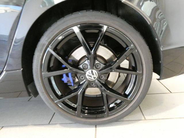 ゴルフＲ ２０イヤーズ　４ＷＤ　ＬＥＤヘッドライト　ワンオーナー　シートヒーター　オートクルーズコントロール　スマートキー　パワーシート　パークアシスト　フルセグＴＶ　衝突被害軽減システム　黒革シート（22枚目）