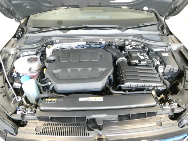 ゴルフＲ ２０イヤーズ　４ＷＤ　ＬＥＤヘッドライト　ワンオーナー　シートヒーター　オートクルーズコントロール　スマートキー　パワーシート　パークアシスト　フルセグＴＶ　衝突被害軽減システム　黒革シート（28枚目）