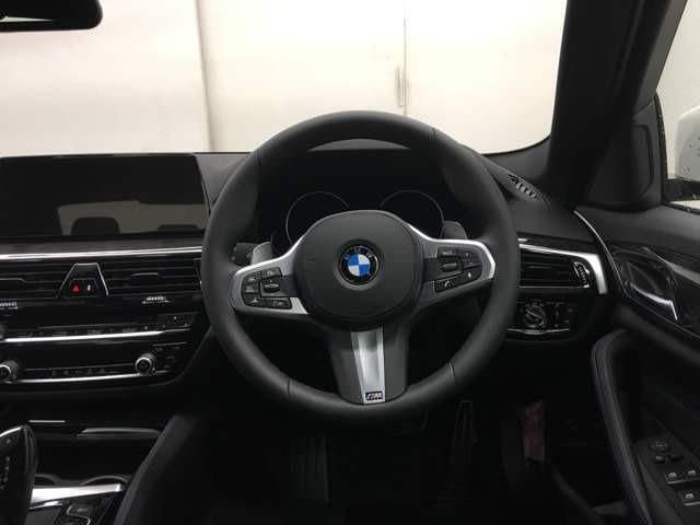 523i Mスポーツ 衝突被害軽減B トップビュー(11枚目)