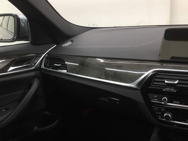 523i Mスポーツ 衝突被害軽減B トップビュー(11枚目)