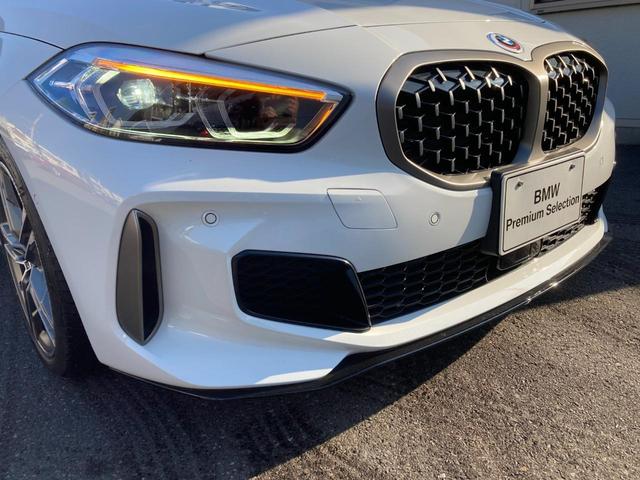 １シリーズ Ｍ１３５ｉ　ｘＤｒｉｖｅ　認定中古車　元試乗車　ＡＣＣ　フロントシートヒーター　保証２年付　１８インチアルミ　ドライビングアシスト　パーキングアシスト　ＨＩＦＩ　スピーカー　携帯ワイヤレスチャージ　コンフォートアクセス（9枚目）