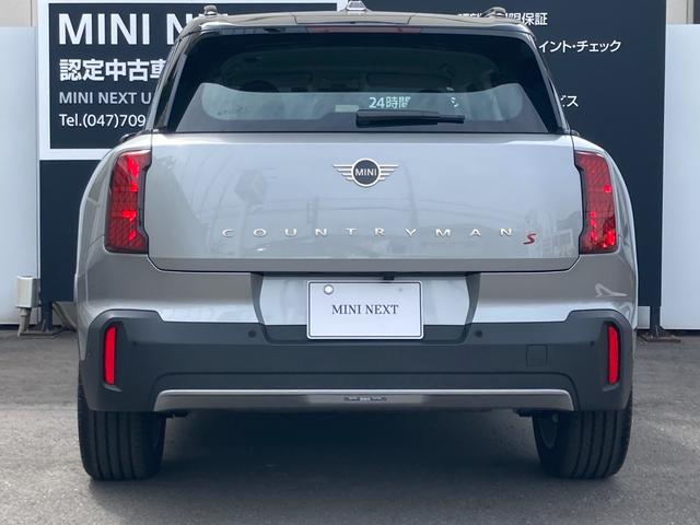 ＭＩＮＩ カントリーマンＳオール４　クラシック・トリム　ＤＣＴ　４ＷＤ　認定中古車／２年保証（2枚目）