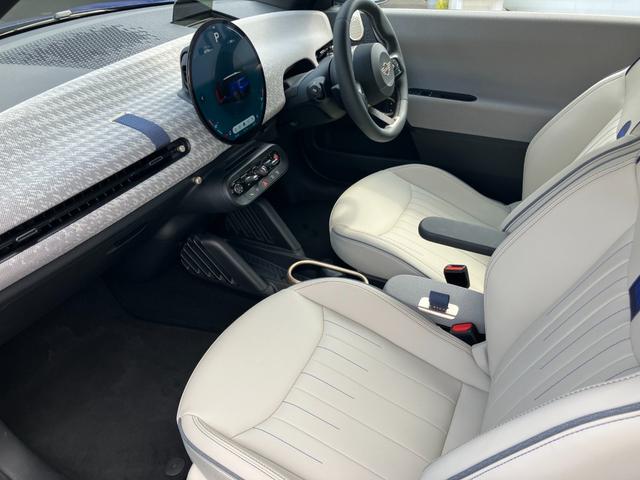 ＭＩＮＩ 　認定中古車　トップビューカメラ　シートヒーター　ステアリングホイールヒーティングハーマンカードンスピーカー　アクティブコントロール　２年保証（3枚目）