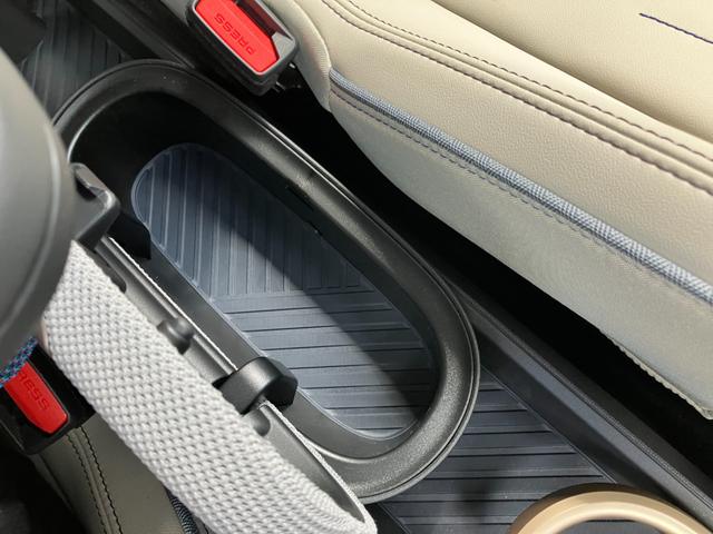 ＭＩＮＩ 　認定中古車　トップビューカメラ　シートヒーター　ステアリングホイールヒーティングハーマンカードンスピーカー　アクティブコントロール　２年保証（22枚目）