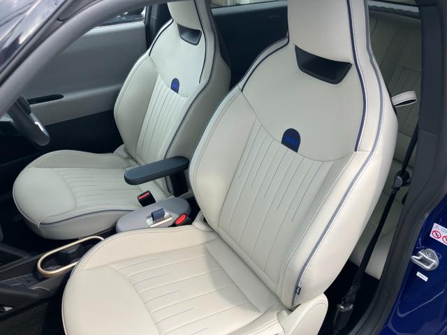 ＭＩＮＩ 　認定中古車　トップビューカメラ　シートヒーター　ステアリングホイールヒーティングハーマンカードンスピーカー　アクティブコントロール　２年保証（26枚目）