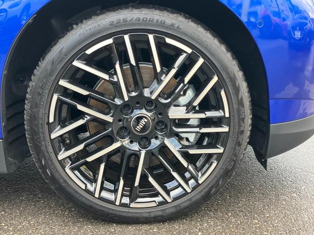 ＭＩＮＩ 　認定中古車　トップビューカメラ　シートヒーター　ステアリングホイールヒーティングハーマンカードンスピーカー　アクティブコントロール　２年保証（34枚目）