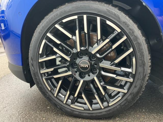 ＭＩＮＩ 　認定中古車　トップビューカメラ　シートヒーター　ステアリングホイールヒーティングハーマンカードンスピーカー　アクティブコントロール　２年保証（37枚目）