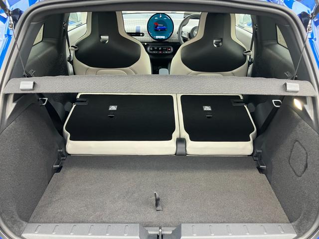 ＭＩＮＩ 　認定中古車　トップビューカメラ　ハーマンカードンスピーカー　電動シート　シートヒータ　ステアリングホイールヒーティング　２年保証（30枚目）