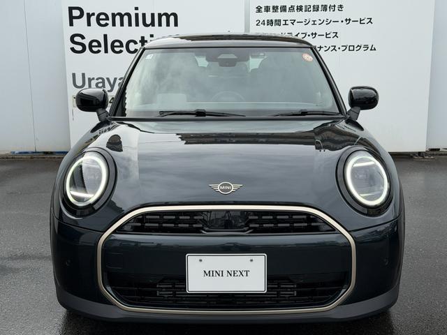 ＭＩＮＩ クーパー　Ｃ　３ドア　ＤＣＴ　正規認定中古車／電動シート／ｈａｒｍａｎ　ｋａｒｄｏｎスピーカー／バックカメラ／アクティブクルーズコントロール／２年保証（2枚目）
