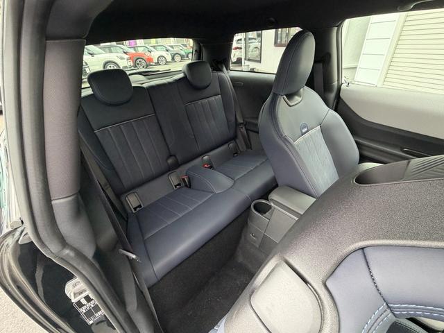 ＭＩＮＩ クーパー　Ｃ　３ドア　ＤＣＴ　正規認定中古車／電動シート／ｈａｒｍａｎ　ｋａｒｄｏｎスピーカー／バックカメラ／アクティブクルーズコントロール／２年保証（8枚目）