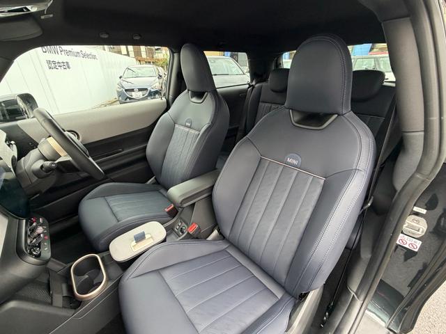 ＭＩＮＩ クーパー　Ｃ　３ドア　ＤＣＴ　正規認定中古車／電動シート／ｈａｒｍａｎ　ｋａｒｄｏｎスピーカー／バックカメラ／アクティブクルーズコントロール／２年保証（11枚目）