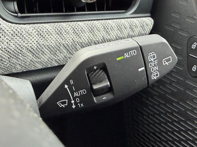 ＭＩＮＩ クーパー　Ｃ　３ドア　ＤＣＴ　正規認定中古車／電動シート／ｈａｒｍａｎ　ｋａｒｄｏｎスピーカー／バックカメラ／アクティブクルーズコントロール／２年保証（35枚目）