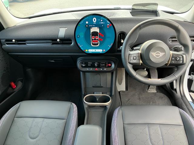 ＭＩＮＩ クーパー　Ｃ　５ドア　ＤＣＴ　認定中古車／クラシックトリム／アクティブクルーズコントロール／アップルカープレイ／アンドロイドオート／バックカメラ／２年保証（9枚目）