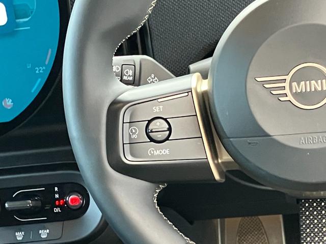 ＭＩＮＩ クーパー　Ｃ　５ドア　ＤＣＴ　認定中古車／クラシックトリム／アクティブクルーズコントロール／アップルカープレイ／アンドロイドオート／バックカメラ／２年保証（11枚目）