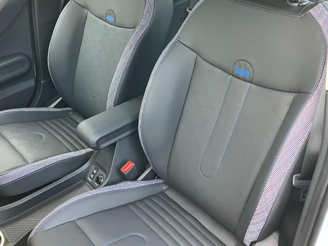 ＭＩＮＩ クーパー　Ｃ　５ドア　ＤＣＴ　認定中古車／クラシックトリム／アクティブクルーズコントロール／アップルカープレイ／アンドロイドオート／バックカメラ／２年保証（24枚目）