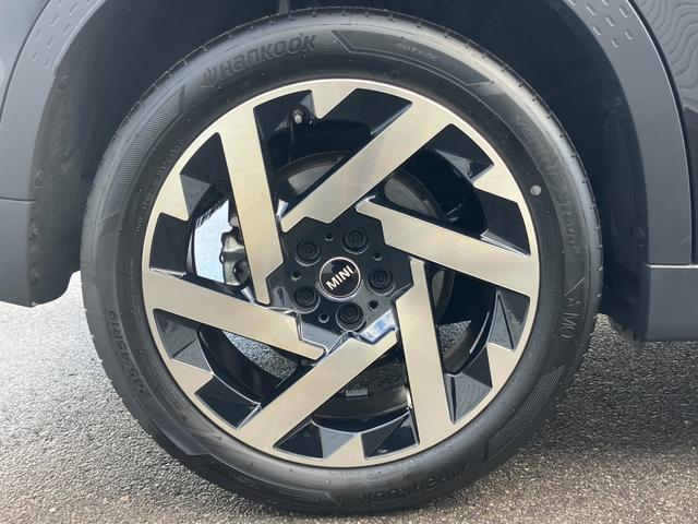 ＭＩＮＩ カントリーマンＳオール４　フェイバリット・トリム　ＤＣＴ　４ＷＤ　認定中古車／Ｍパッケージ／１９インチアルミホイール／２年保証（30枚目）