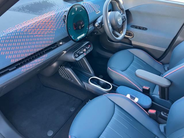 ＭＩＮＩ エースマンＳＥ　フェイバリット・トリム　認定中古車／ワンオーナー／Ｍパッケージ／２年保証（2枚目）