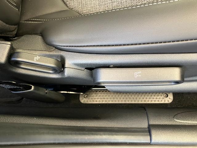 ＭＩＮＩ クーパーＳＤ　認定中古車　純正ＨＤＤナビ　２年保証付　ＥＴＣ　アクティブクルーズコントロール　黒ルーフ＆ミラーキャップ　バックカメラ　シートヒーター　１７インチＡＷ（20枚目）