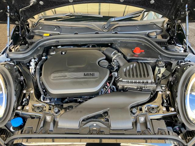 ＭＩＮＩ クーパーＳＤ　認定中古車　純正ＨＤＤナビ　２年保証付　ＥＴＣ　アクティブクルーズコントロール　黒ルーフ＆ミラーキャップ　バックカメラ　シートヒーター　１７インチＡＷ（47枚目）