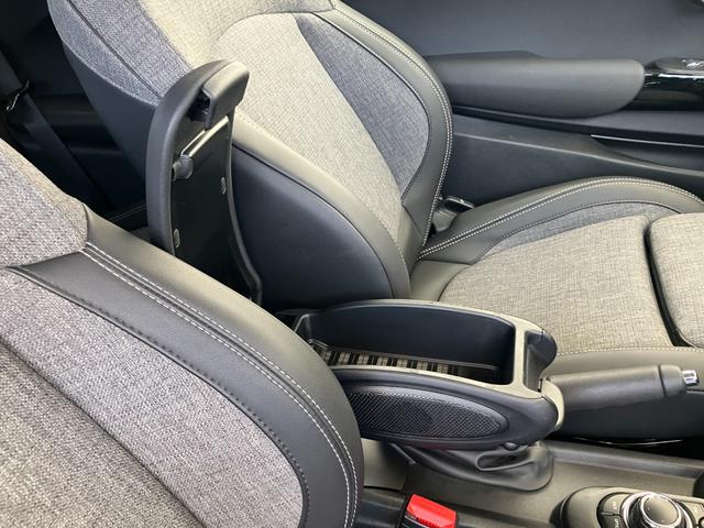 ＭＩＮＩ クーパーＤ　クラシック・トリム　認定中古車　ＡｐｐｌｅＣａｒＰｌａｙ　ＡＣＣ　２年保証付　　ハーフレザーシート　クルーズコントロール　黒ルーフ＆ミラーキャップ　バックカメラ　黒１６インチＡＷ　ＥＴＣ（38枚目）