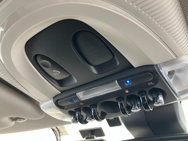 ＭＩＮＩ クーパーＤ　クラシック・トリム　認定中古車　ＡｐｐｌｅＣａｒＰｌａｙ　ＡＣＣ　２年保証付　　ハーフレザーシート　クルーズコントロール　黒ルーフ＆ミラーキャップ　バックカメラ　黒１６インチＡＷ　ＥＴＣ（39枚目）