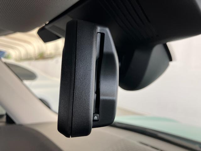 ＭＩＮＩ クーパーＣ　クラシック・トリム　認定中古車　元試乗車　ハーフレザーシート　ヘッドアップディスプレイ　純正ナビ　ＡｐｐｌｅＣａｒＰｌａｙ　ステアリングヒーター　アクティブクルーズコントロール　白ルーフ＆ミラー　シートヒーター　１６ＡＷ（40枚目）