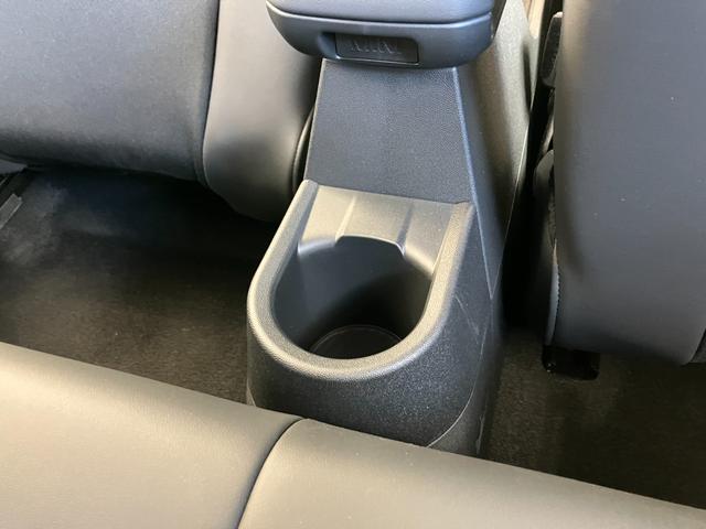 ＭＩＮＩ クーパーＣ　クラシック・トリム　認定中古車　元試乗車　ハーフレザーシート　ヘッドアップディスプレイ　純正ナビ　ＡｐｐｌｅＣａｒＰｌａｙ　ステアリングヒーター　アクティブクルーズコントロール　白ルーフ＆ミラー　シートヒーター　１６ＡＷ（41枚目）