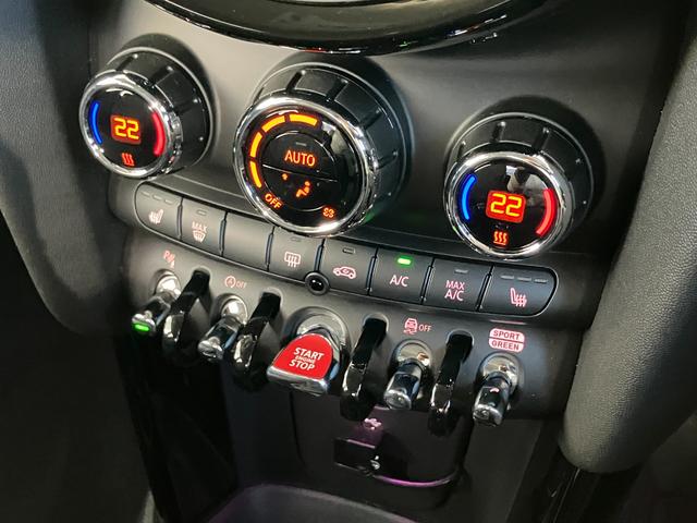 ＭＩＮＩ クーパー　プレミアムプラスパッケージクラシックトリム　認定中古車　ハーフレザーシート　電動シート　ＡｐｐｌｅＣａｒＰｌａｙ　白ルーフ＆ミラーキャップ　白ボンネットストライプ　ＡＣＣ　シートヒーター　１６インチＡＷ　ＥＴＣ（34枚目）