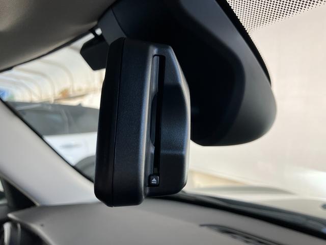 ＭＩＮＩ クーパー　プレミアムプラスパッケージクラシックトリム　認定中古車　ハーフレザーシート　電動シート　ＡｐｐｌｅＣａｒＰｌａｙ　白ルーフ＆ミラーキャップ　白ボンネットストライプ　ＡＣＣ　シートヒーター　１６インチＡＷ　ＥＴＣ（42枚目）