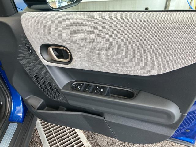 ＭＩＮＩ クーパーＳ　フェイバリット・トリム　認定中古車　元試乗車　ｈａｒｍａｎ／ｋａｒｄｏｎ　紺本革シート　ヘッドアップディスプレイ　黒ルーフ＆ミラー　ステアリングヒーター　シートヒーター　電動シート　ＡＣＣ　１７ＡＷ　ＥＴＣ　全周囲カメラ（18枚目）