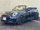 ＭＩＮＩ ジョンクーパーワークス　コンバーチブル　認定中古車　ＹＯＵＲＳレザーラウンジ　２年保証付　ヘッドアップディスプレイ　黒本革シート　ＡＣＣ　純正ＨＤＤナビ　シートヒーター　バックカメラ　黒１７インチＡＷ　ＥＴＣ（5枚目）
