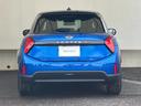クーパーＳ　フェイバリット・トリム　認定中古車　元試乗車　ｈａｒｍａｎ／ｋａｒｄｏｎ　紺本革シート　ヘッドアップディスプレイ　黒ルーフ＆ミラー　ステアリングヒーター　シートヒーター　電動シート　ＡＣＣ　１７ＡＷ　ＥＴＣ　全周囲カメラ（9枚目）