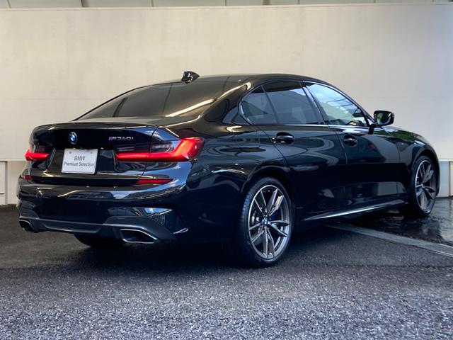 ３シリーズ Ｍ３４０ｉ　ｘＤｒｉｖｅ　認定中古車　１オーナー　黒本革　２年保証付　ＡＣＣ　ヘッドアップディスプレイ　純正ＨＤＤナビ　バックカメラ　シートヒーター　電動シート　フルセグＴＶ　１９ＡＷ　ＥＴＣ　ＬＥＤヘッドライト（5枚目）