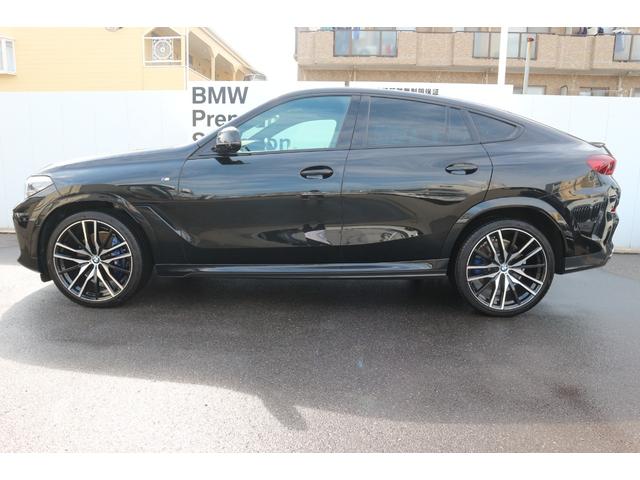 Ｘ６ ｘＤｒｉｖｅ　３５ｄ　Ｍスポーツ　認定中古車　１オーナー　赤本革　２年保証付　サンルーフ　ＡＣＣ　シートヒーター　保冷保温カップホルダー　ソフトクローズ　フルセグＴＶ　２２ＡＷ　電動テールゲート（11枚目）