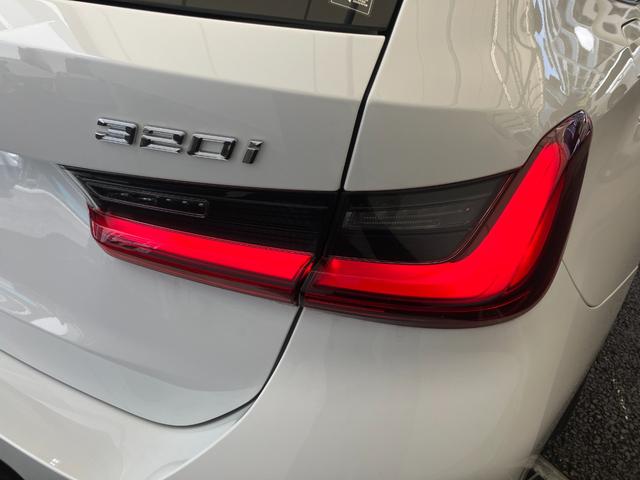 ３シリーズ ３２０ｉツーリング　Ｍスポーツ　認定中古車　ハーフレザーシート　２年保証付　ヘッドアップディスプレイ　ＡＣＣ　シートヒーター　電動シート　１８ＡＷ　電動テールゲート　全周囲カメラ　ＥＴＣ（16枚目）