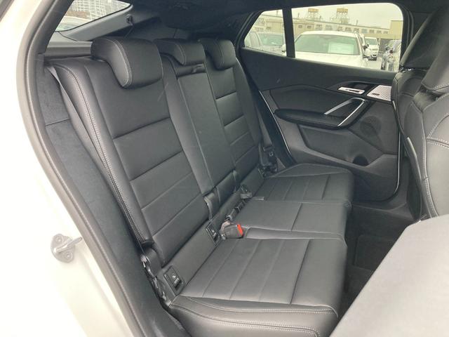 X2 xDrive 20i Mスポーツ 認定中古車 元レンタカー ハイラインPKG ハーマンカードンスピーカー 20インチOPホイール 黒レザーシート ステアリングヒーター 純正ナビ Apple CarPlay アンドロイドオート 2年保証(13枚目)