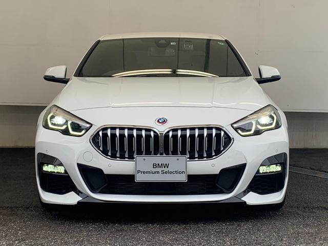 2シリーズ 218iグランクーペ Mスポーツ 認定中古車 2年保証付 ハーフレザーシート 電動シート アクティブクルーズコントロール 純正HDDナビ バックカメラ LEDヘッドライト 18インチAW(6枚目)