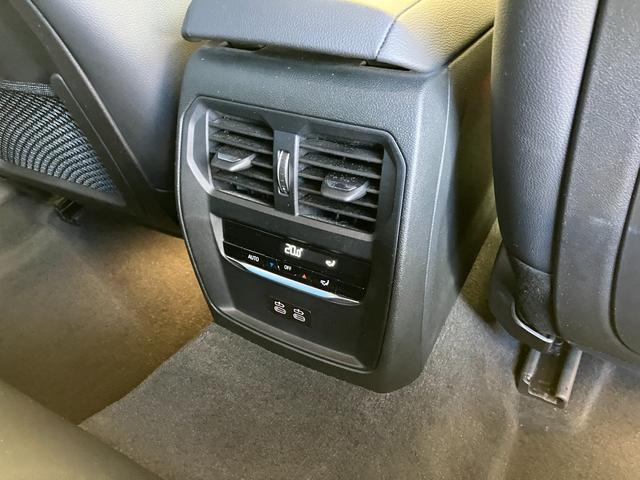 3シリーズ 320d xDrive Mスポツエディションジョイ+ 認定中古車 2年保証付 Harman/kardonスピーカー ACC ハーフレザーシート シートヒーター 電動シート 19インチAW 電動リアゲート 全周囲カメラ(44枚目)