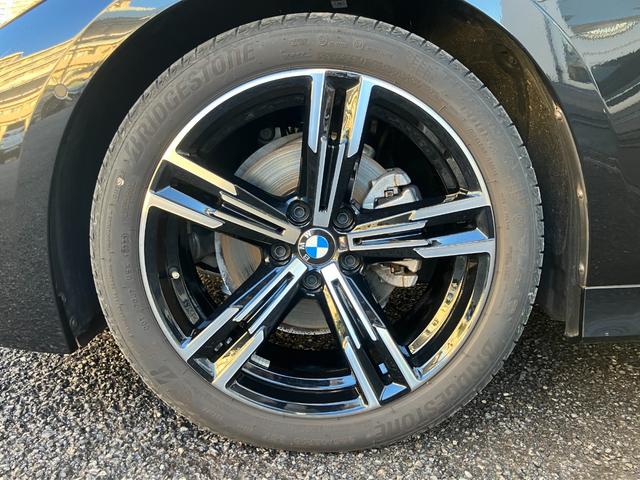 3シリーズ 320d xDrive Mスポーツ 認定中古車 元試乗車 2年保証付 ハーフレザーシート ヘッドアップディスプレイ アクティブクルーズコントロール シートヒーター 電動シート 18インチAW 電動リアゲート 全周囲カメラ(13枚目)