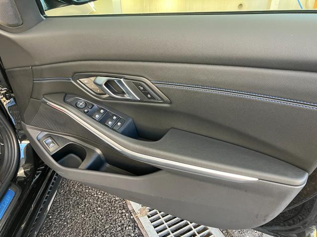 3シリーズ 320d xDrive Mスポーツ 認定中古車 元試乗車 2年保証付 ハーフレザーシート ヘッドアップディスプレイ アクティブクルーズコントロール シートヒーター 電動シート 18インチAW 電動リアゲート 全周囲カメラ(17枚目)