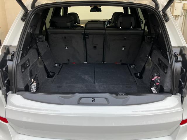 Ｘ５ ｘＤｒｉｖｅ　４０ｄ　Ｍスポーツ　認定中古車　元試乗車　サンルーフ　７人乗り　黒本革　ｈａｒｍａｎ／ｋａｒｄｏｎ　ドリンク温冷　ステアリングヒーター　アクティブベンチレーション　２１ＡＷ　エアサス　フルセグＴＶ　電動テールゲート（49枚目）