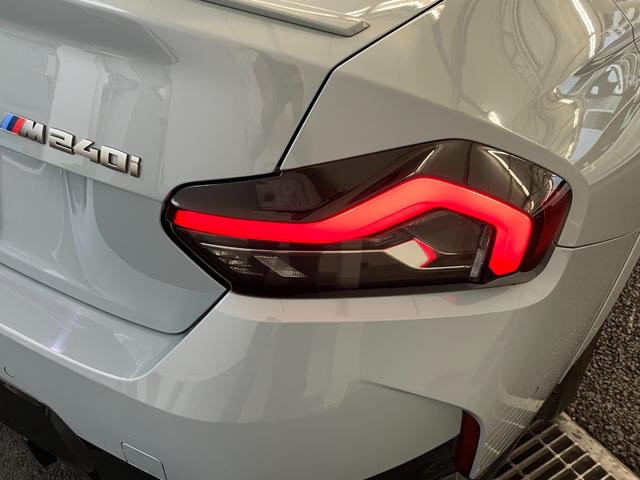 2シリーズ M240i xDriveクーペ ハイラインパッケージ 認定中古車 ヘッドアップディスプレイ ACC 茶本革シート シートヒーター 電動シート 19インチAW 全周囲カメラ ETC(16枚目)