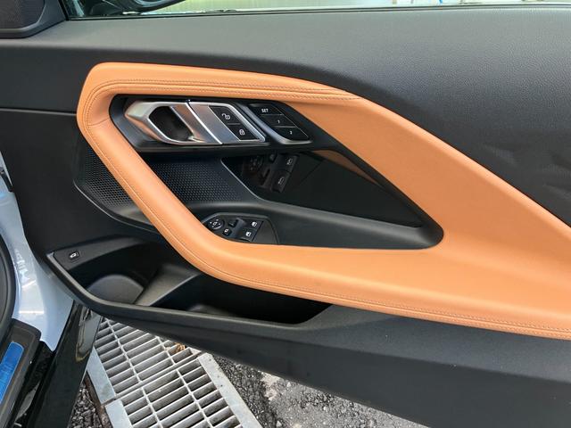 2シリーズ M240i xDriveクーペ ハイラインパッケージ 認定中古車 ヘッドアップディスプレイ ACC 茶本革シート シートヒーター 電動シート 19インチAW 全周囲カメラ ETC(18枚目)