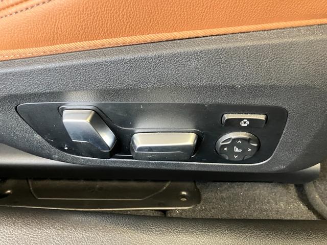 2シリーズ M240i xDriveクーペ ハイラインパッケージ 認定中古車 ヘッドアップディスプレイ ACC 茶本革シート シートヒーター 電動シート 19インチAW 全周囲カメラ ETC(20枚目)